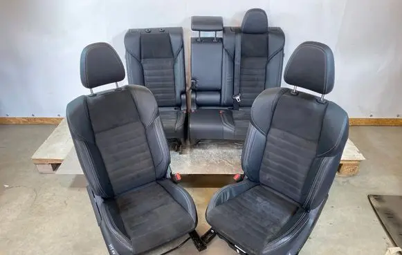Seat set