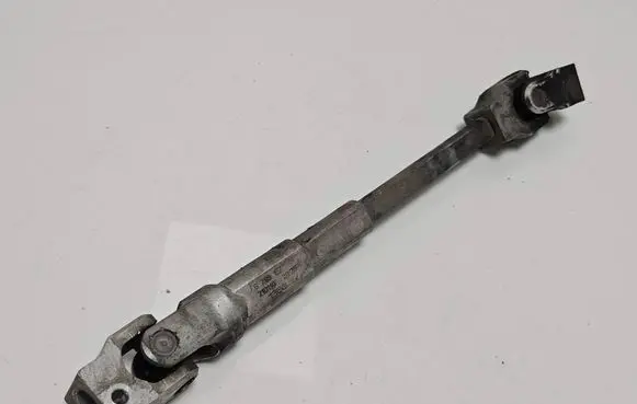 BMW 1 E82 E88 Steering column universal joint 6769157 2101102025 13E3