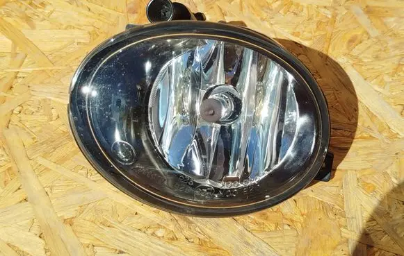 Volkswagen Caddy Front fog light 2H0941700C 1N02104 1N001125032