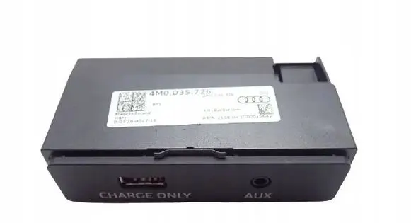 Audi Q7 4M AUX in-socket connector 4M0035726