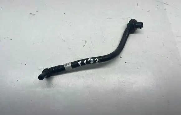 BMW 4 F36 Gran coupe Vacuum line/pipe/hose 7613026 761302608