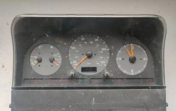 Volkswagen II LT Speedometer (instrument cluster) 2D0919900F 09122005 110008848020