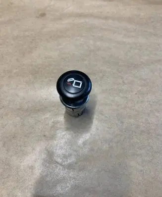 Opel Commodore A Cigarette lighter front 