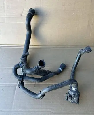 Audi Q5 SQ5 Engine coolant pipe/hose 8R0819332G 06H121601M 8K0122101G