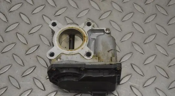 Renault Megane III Throttle valve 161206038R H8201171233