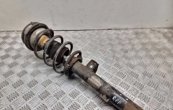BMW 1 E81 E87 Front shock absorber/damper 6786018 824903005046 08B1191S0674