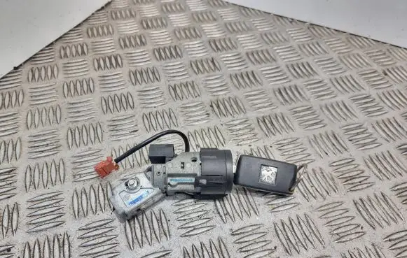 Peugeot 407 Ignition lock 9648445180