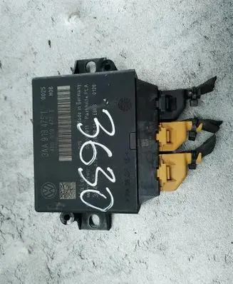 Volkswagen PASSAT B7 Parking PDC control unit/module