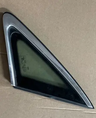 Audi A4 S4 B9 Rear side window 8W5845298D 539702