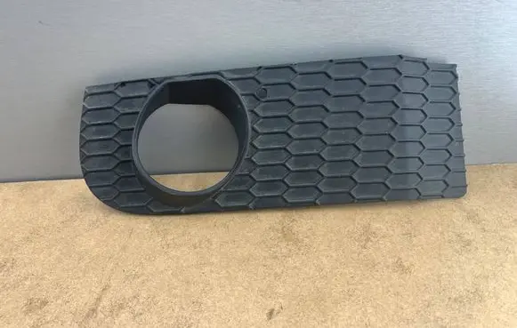 BMW X3 E83 Front grill 3414312 51113414312