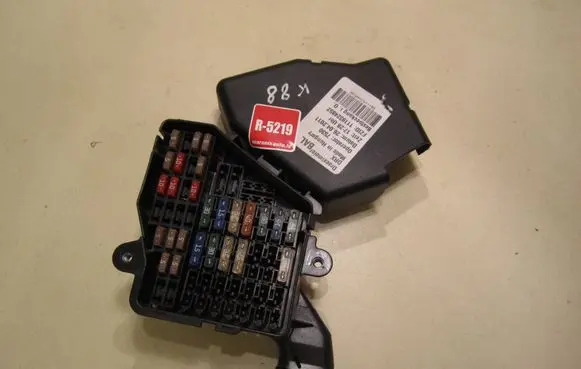 Audi A6 S6 C6 4F Fuse box set 8D1941824