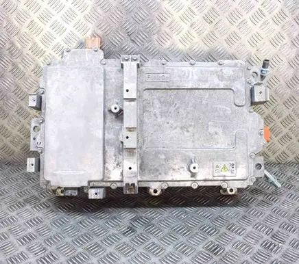 Voltage converter inverter