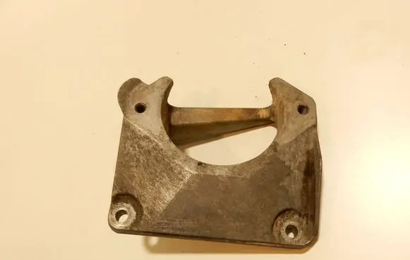 BMW 5 E60 E61 Engine mounting bracket 22116761117 6761117 50380