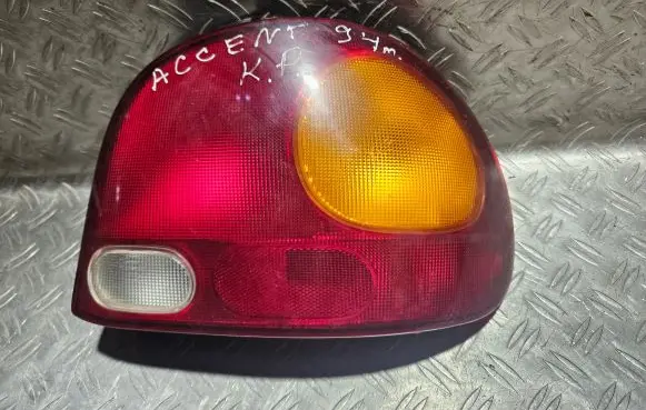 Hyundai Accent Rear/tail lights