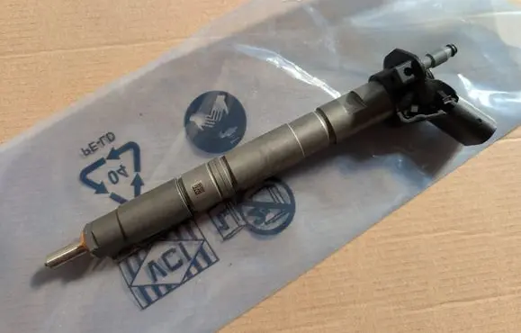 Volkswagen Golf IV Fuel injector 0445116003SD