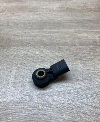 Skoda Octavia Mk2 (1Z) Detonation knock sensor 030905377C 0261231746