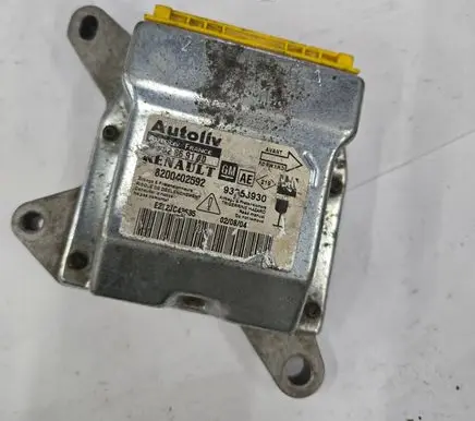 Opel Vivaro Airbag control unit/module 8200402592 02869100 93253930