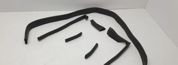 Mercedes-Benz E W212 Engine compartment rubber A2126280098 A2126280598