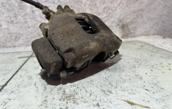 Volvo S80 Front brake caliper