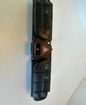 Mercedes-Benz C W203 Hazard light switch 2038215558 3306100200 21155995001