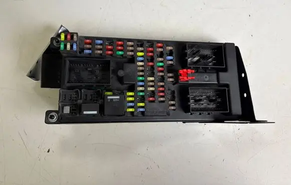 Land Rover Discovery 4 - LR4 Fuse box set CH2214F041AC