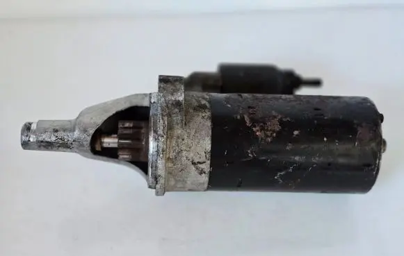 Audi A6 S6 C5 4B Starter motor 059911023H 0001109021