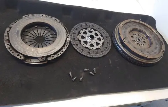 Mercedes-Benz C W204 Clutch set kit 3082002602