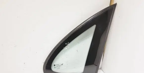 Opel Vectra B Rear side window 43R00048 90464368 90464370