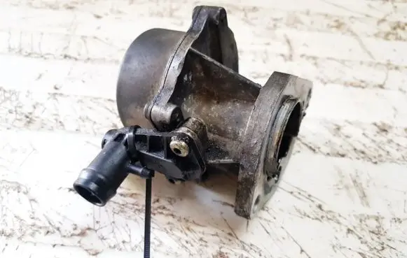 Mitsubishi Space Star Vacuum pump