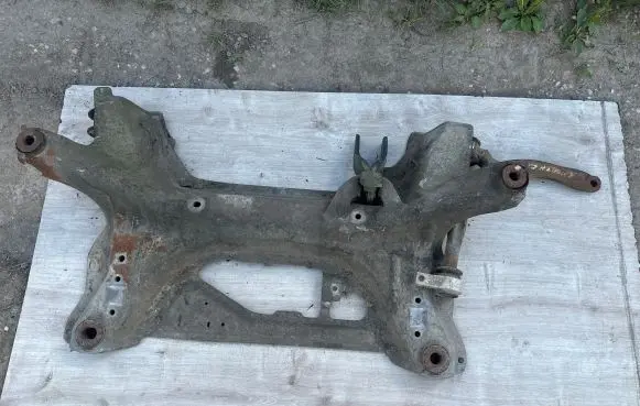 Citroen C5 Front subframe