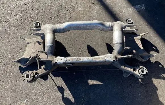 BMW 5 E60 E61 Rear subframe 6770827