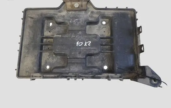 Hyundai Santa Fe Battery tray 371502B100