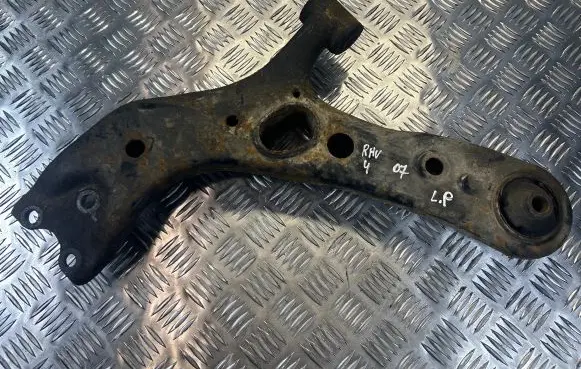 Toyota RAV 4 (XA30) Front lower control arm/wishbone