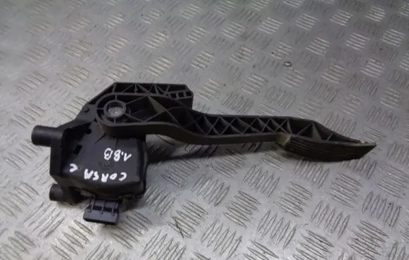 Opel Corsa C Accelerator pedal position sensor 9129423