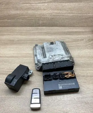 Volkswagen PASSAT B7 Engine ECU kit and lock set 03C907309D 3AA959433 3C0905861J