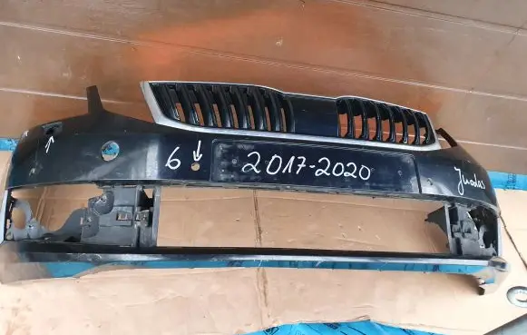Skoda Octavia Mk3 (5E) Front bumper 5E0807221N