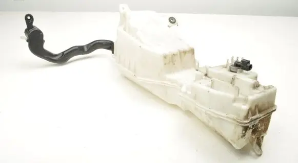 Volvo V60 Windshield washer fluid reservoir/tank 30747576
