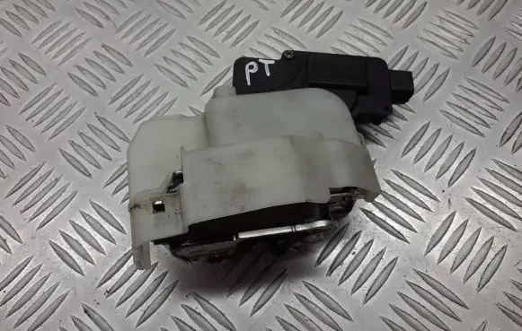 KIA Picanto Rear door lock