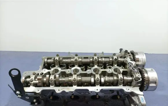 Hyundai Tucson TL Engine head 22111-2B770