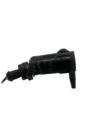 Volvo S40, V40 Windscreen/windshield washer pump 9169611 060210395 2V5U