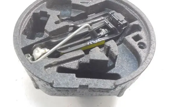 Skoda Octavia Mk2 (1Z) Lift Jack 1K0011031K