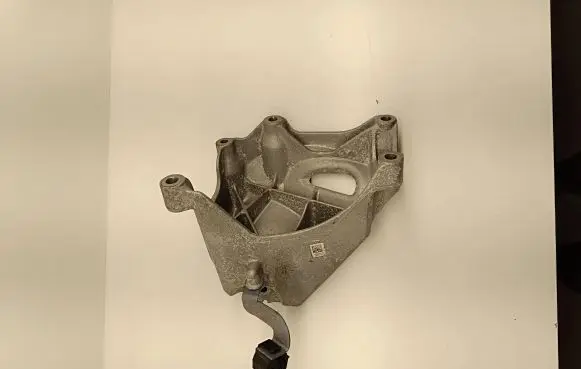 Mercedes-Benz C W205 Engine mounting bracket A6262230100