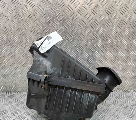 Jeep Wrangler Air filter box 04627063AC