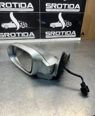 Mercedes-Benz CLK A209 C209 Front door electric wing mirror 332201 332203