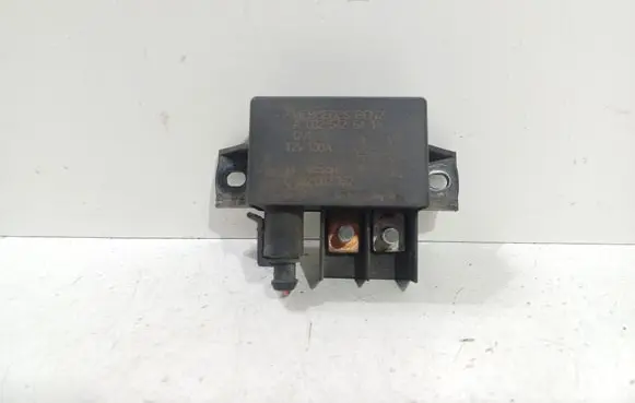 Mercedes-Benz E W211 Charging relay A0025426419