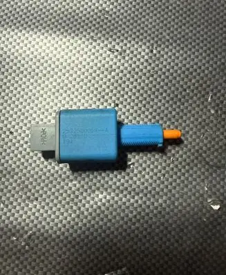 Renault Scenic III - Grand scenic III Brake pedal sensor switch 253250005R