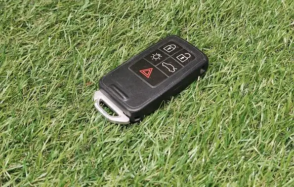 Volvo V40 Ignition key/card 30659607 5WK49264