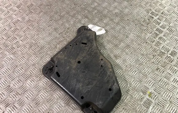Volkswagen Tiguan Fuel tank bottom protection 5QF131331A