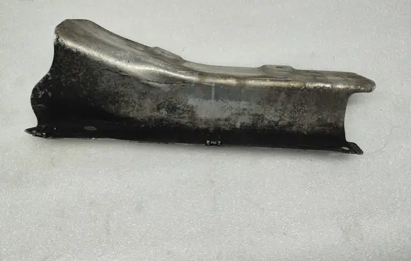 BMW 5 F10 F11 Heat shield in engine bay 5148718520406