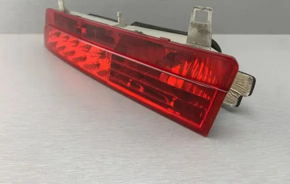 Tailgate rear/tail lights